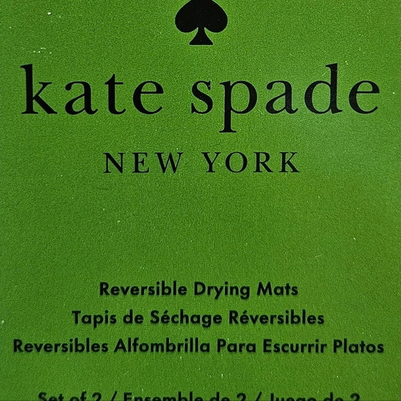 Kate Spade New York 2 piece set of red kisses on white background reversible to - Picture 2 of 3